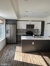 Building Photo - 1257 N Newkirk St