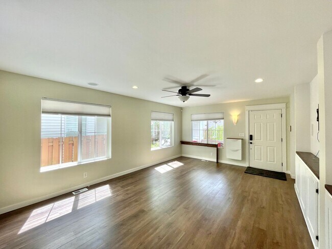 Building Photo - Great Home for rent