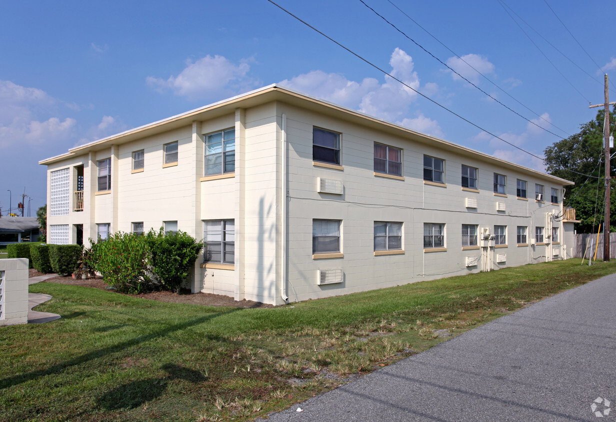 Building Photo - Semoran Terrace Apartments