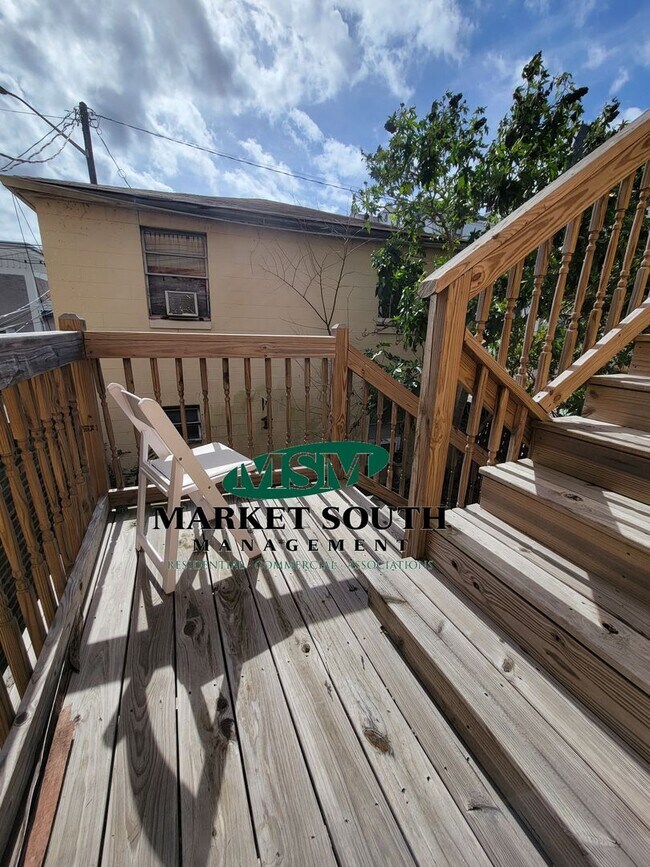 Foto del edificio - 301 E Liberty