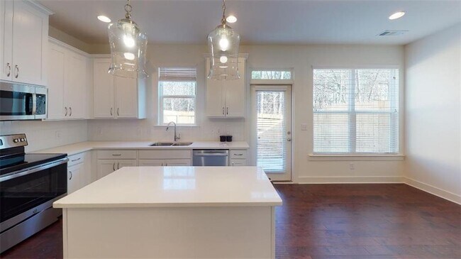 Building Photo - 5336 Brooklands Dr