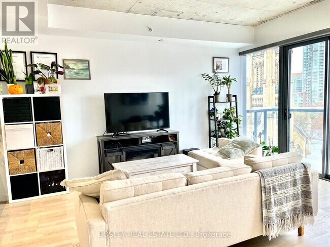 Building Photo - 60 Colborne St