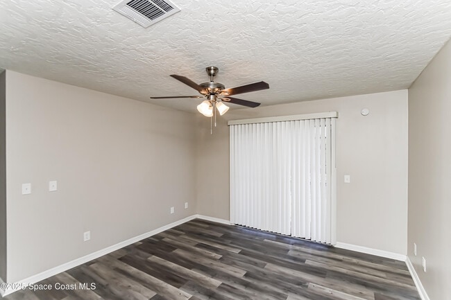 Foto del edificio - 1711 Barker St NE