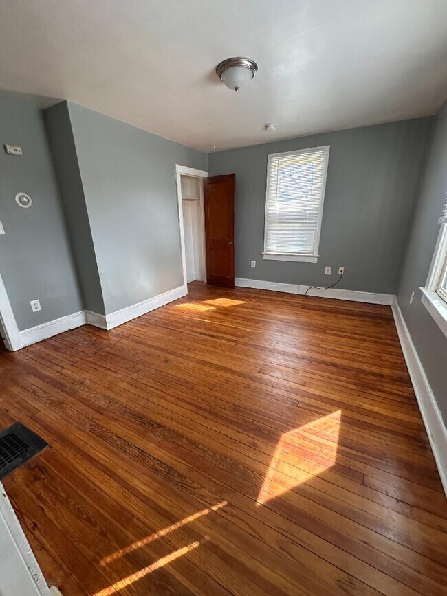 Foto del edificio - 503 N Delaware St