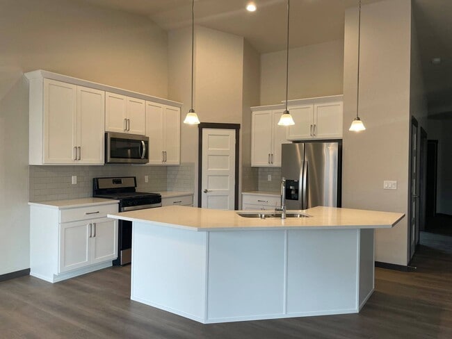 Kitchen - Thayer Cottages
