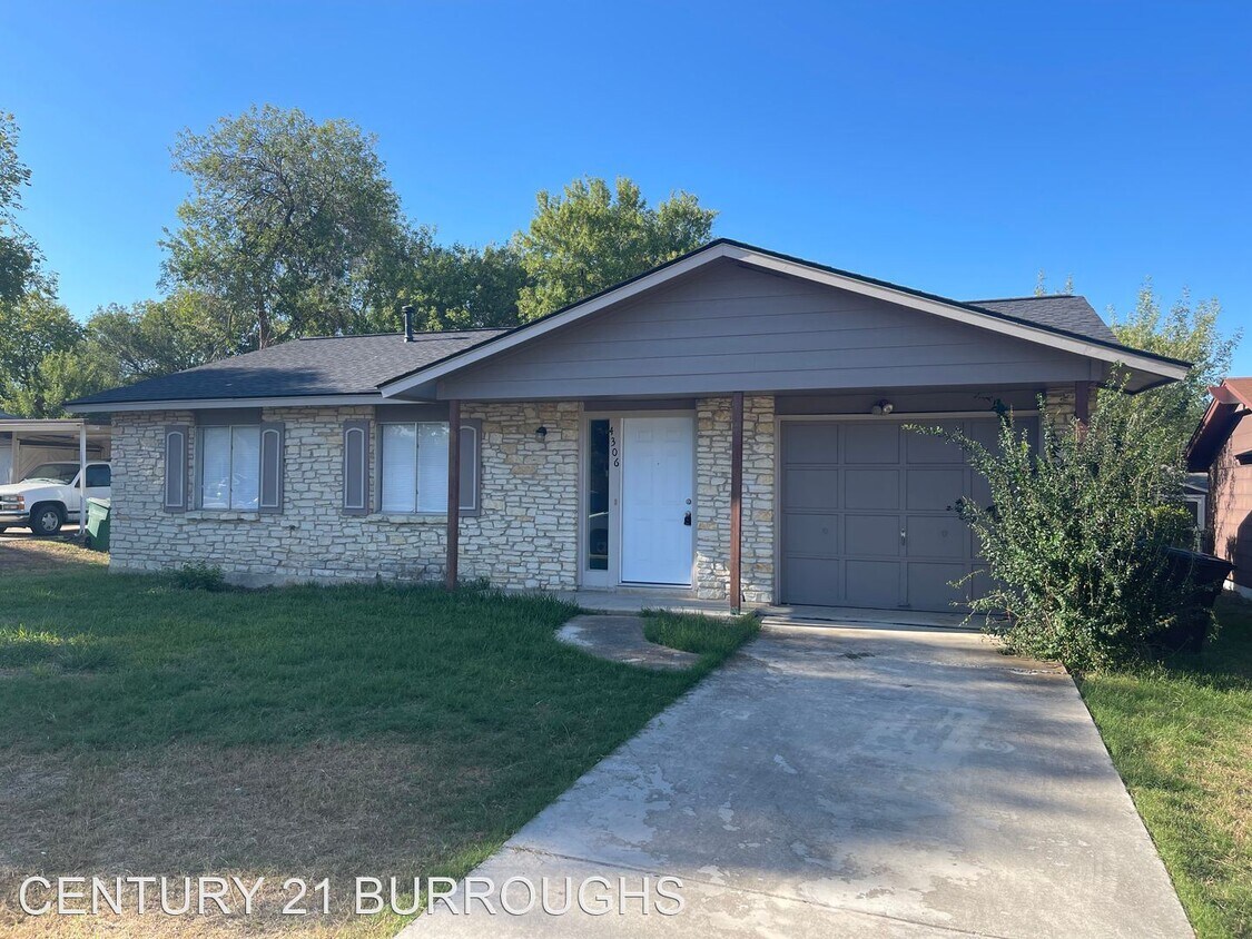 Primary Photo - 3 br, 1 bath House - 4306 Limpio