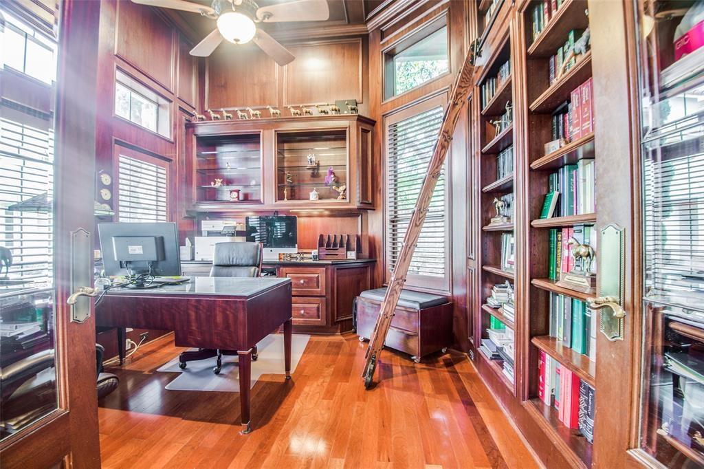 Foto principal - 2626 Tudor Manor