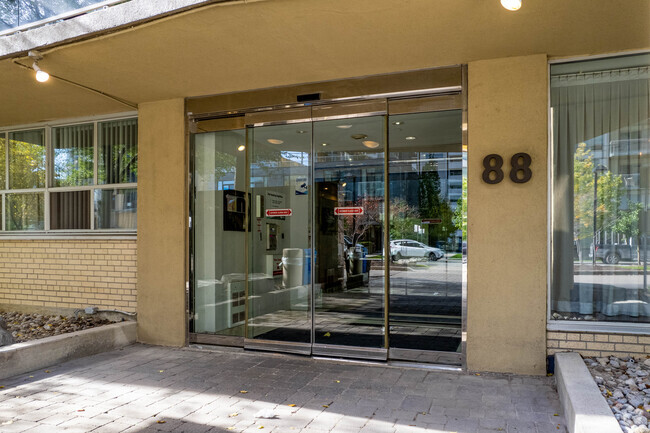 Photo du bâtiment - Midtown at Coppin Heights