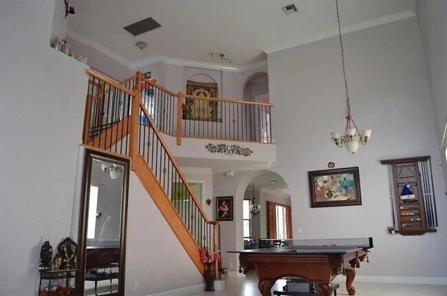 Building Photo - 9657 Vineyard Ct
