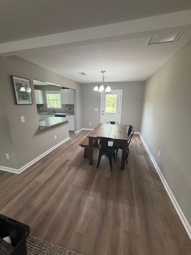 Photo - Perfect East Side Home For Students