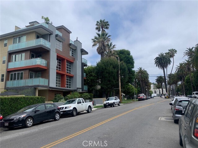 Building Photo - 1367 N Alta Vista Blvd