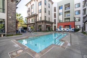 Building Photo - Metro Gateway Apartment Homes