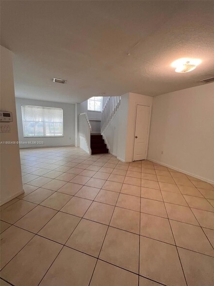 Foto del edificio - 12824 SW 31st St