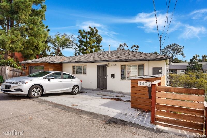 Primary Photo - 2 br, 1 bath Apartment - 3427 Wilshire Ter
