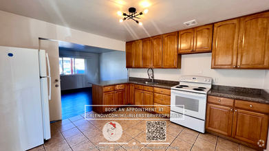 Building Photo - 1127 E 23rd St