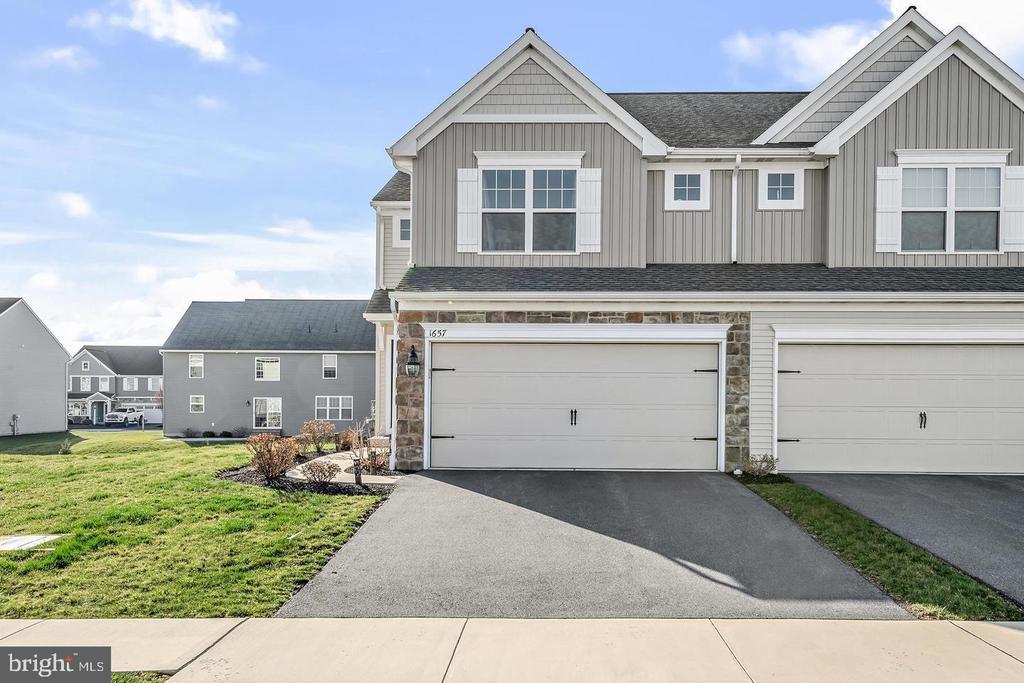 Foto principal - 1657 Haralson Dr