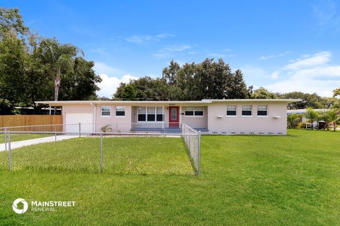 Foto principal - 6300 Lyons St