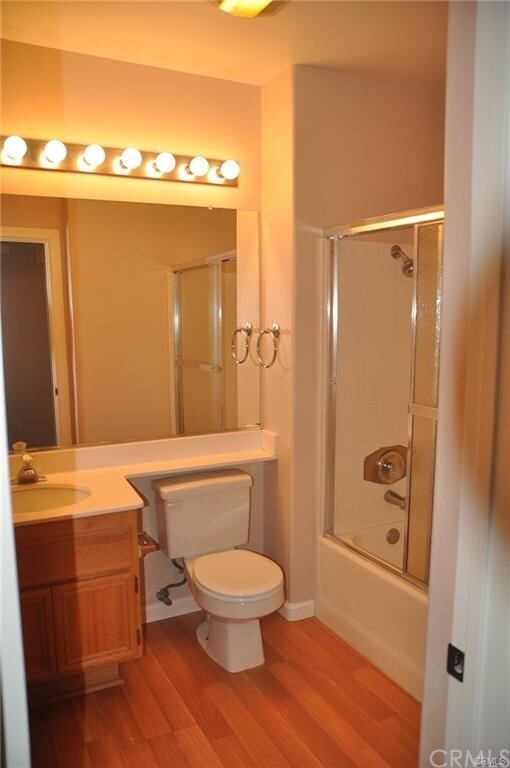 Building Photo - 453 N Castletown
