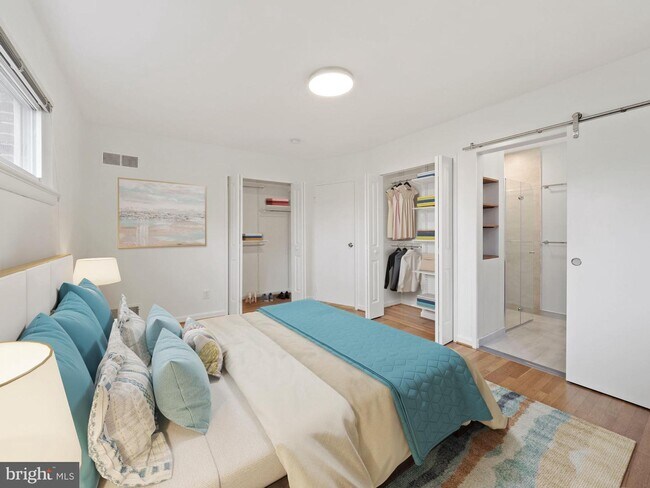 Foto del edificio - 7509 Newmarket Dr