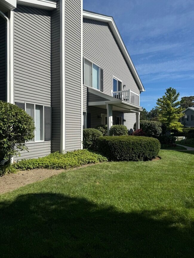Foto del edificio - 1326 Barclay Ln