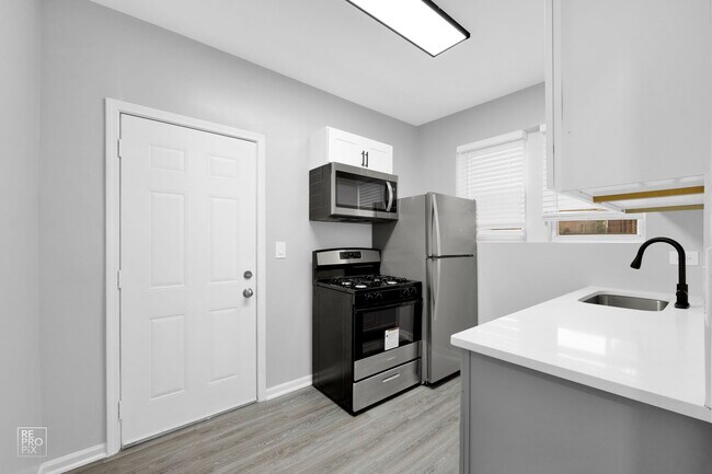 Foto del edificio - South Shore Apartments