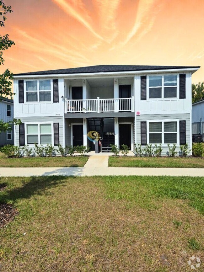 Building Photo - 9572 Hood Rd