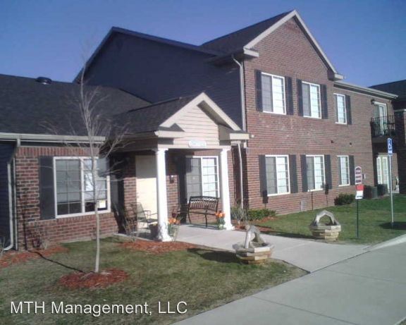 Foto principal - 129 Belleview Dr