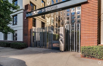 Building Photo - 1150 J St