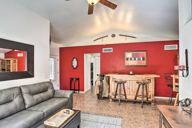 Building Photo - 4859 S Lincoln Ridge Dr