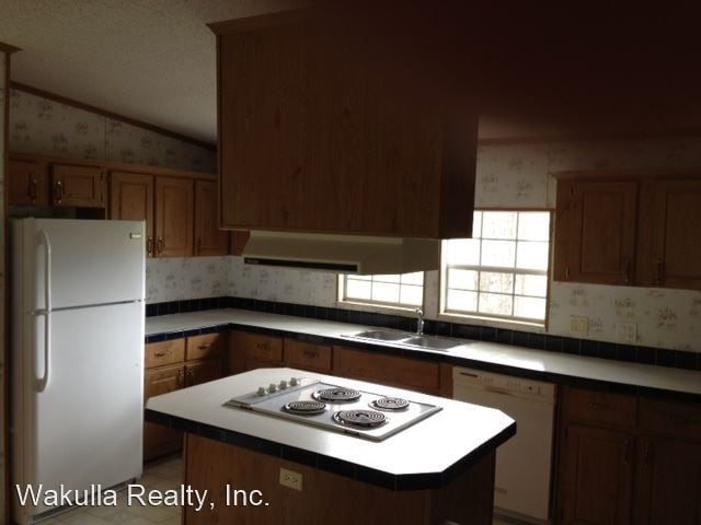 Building Photo - 3 br, 2 bath House - 146 Happy Time Drive