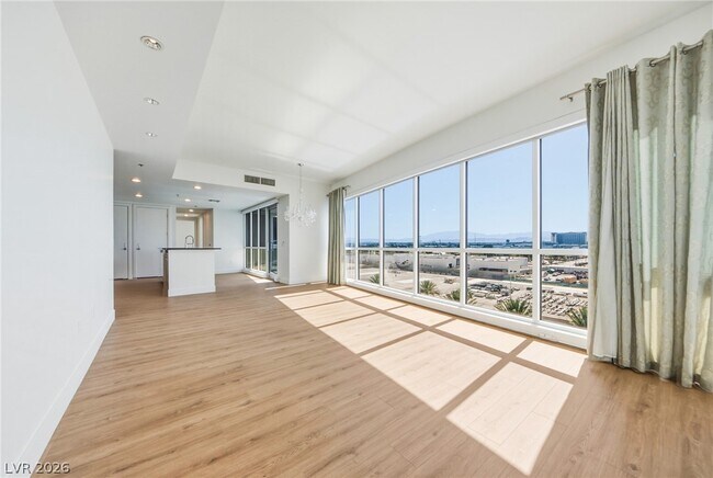 Building Photo - 4575 Dean Martin Dr