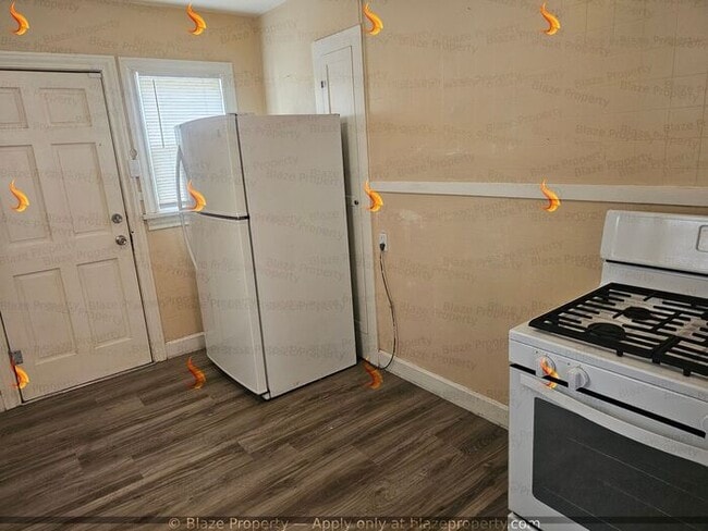 Foto del edificio - Ready for Immediate move : 3 Bed 1 Bath ho...