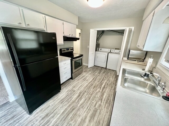 Building Photo - 8744 Westwood Dr