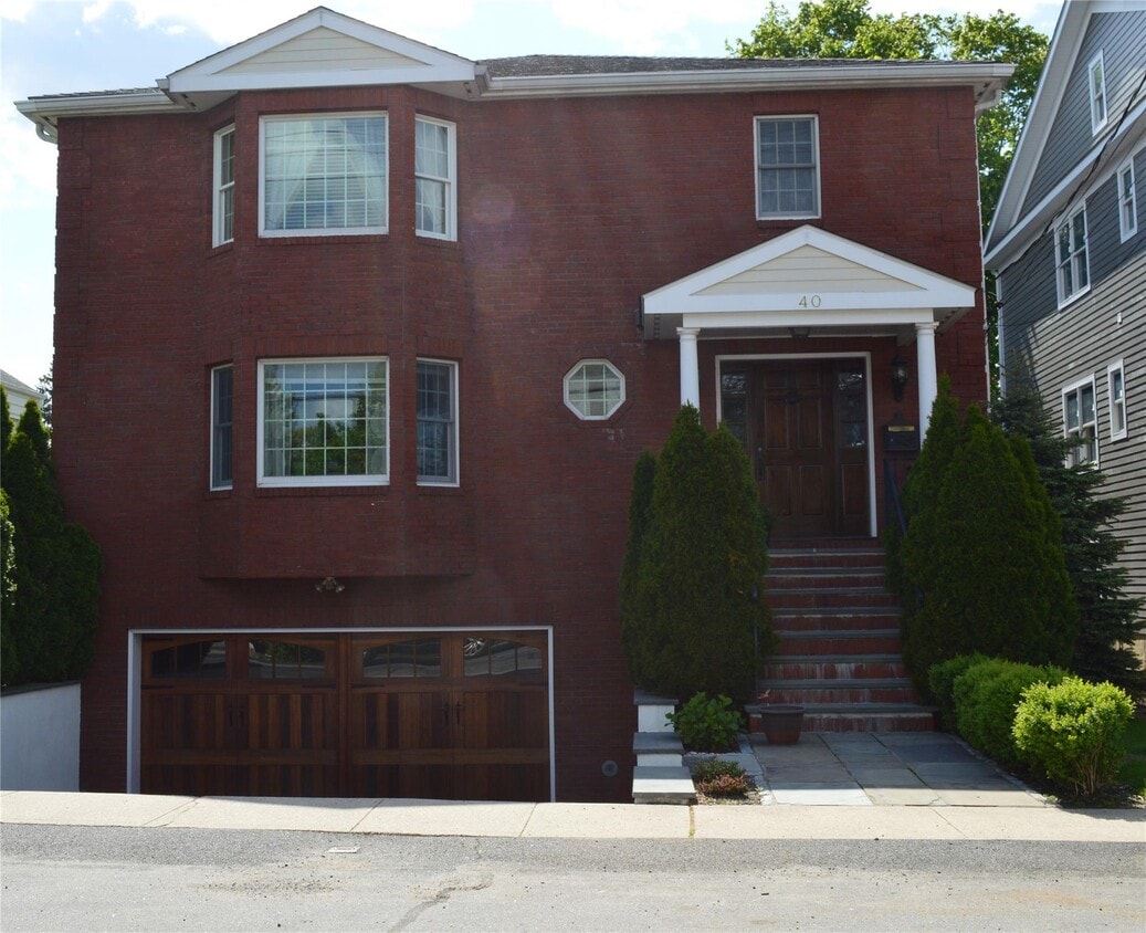Primary Photo - 40 Ellsworth Ave