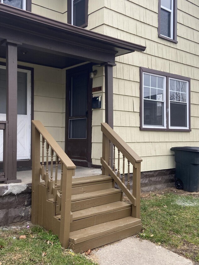 Foto principal - 707 S Jackson St