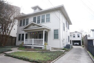 Building Photo - 1906 Ridgewood St