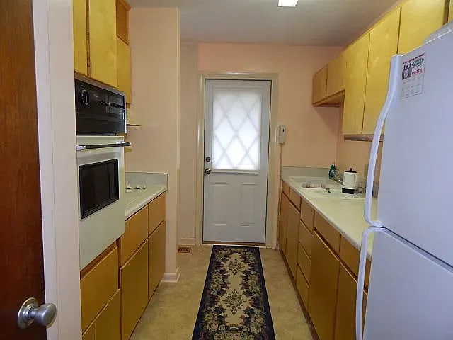 Building Photo - 2312 Whispering Pines Rd
