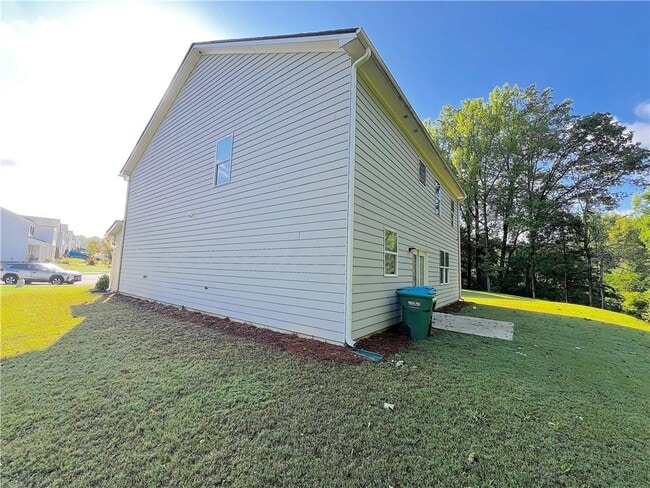 Building Photo - 517 Starbuck Parkway