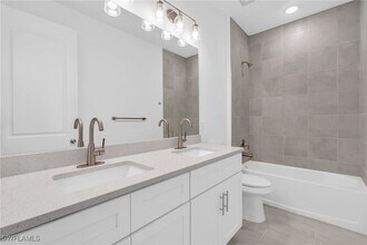 Building Photo - 3836 NW 37th Ave