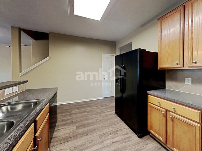 Foto del edificio - 4719 Blue Spruce Hill St