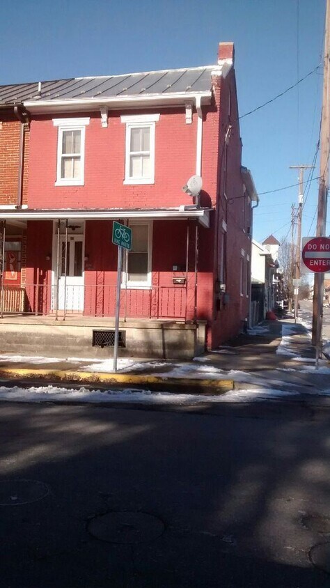 Primary Photo - 59 E South St