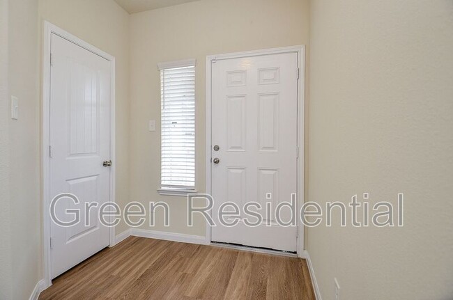 Building Photo - 5815 Adelaide River Dr