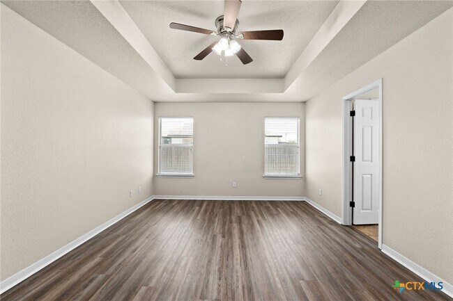 Building Photo - 6501 Alvin Dr