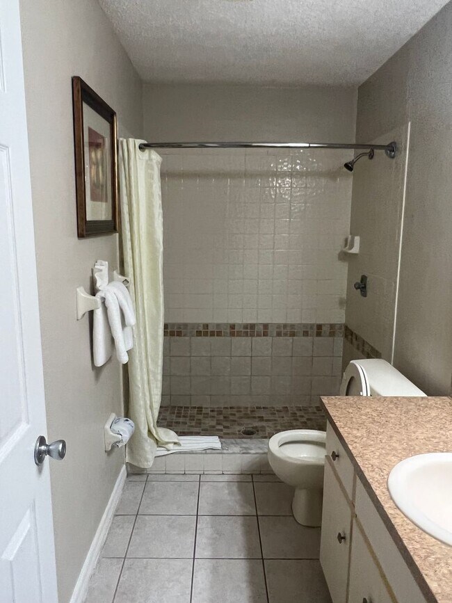 Foto del edificio - PENDING 2 bedroom 2 bath for rent lease 27...