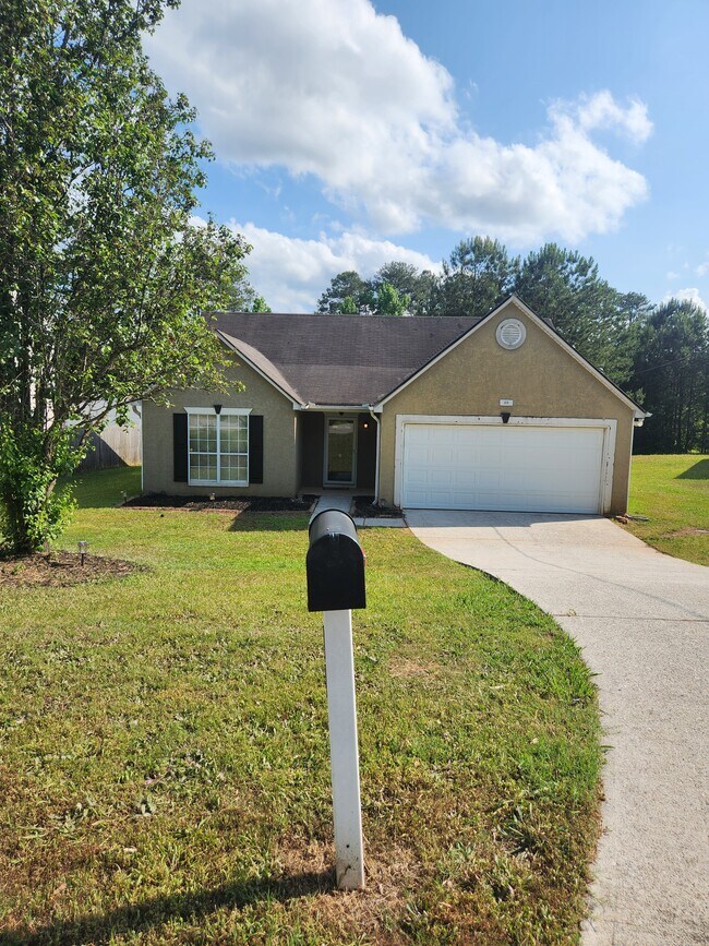 Building Photo - 59 Old Roundtree Rd