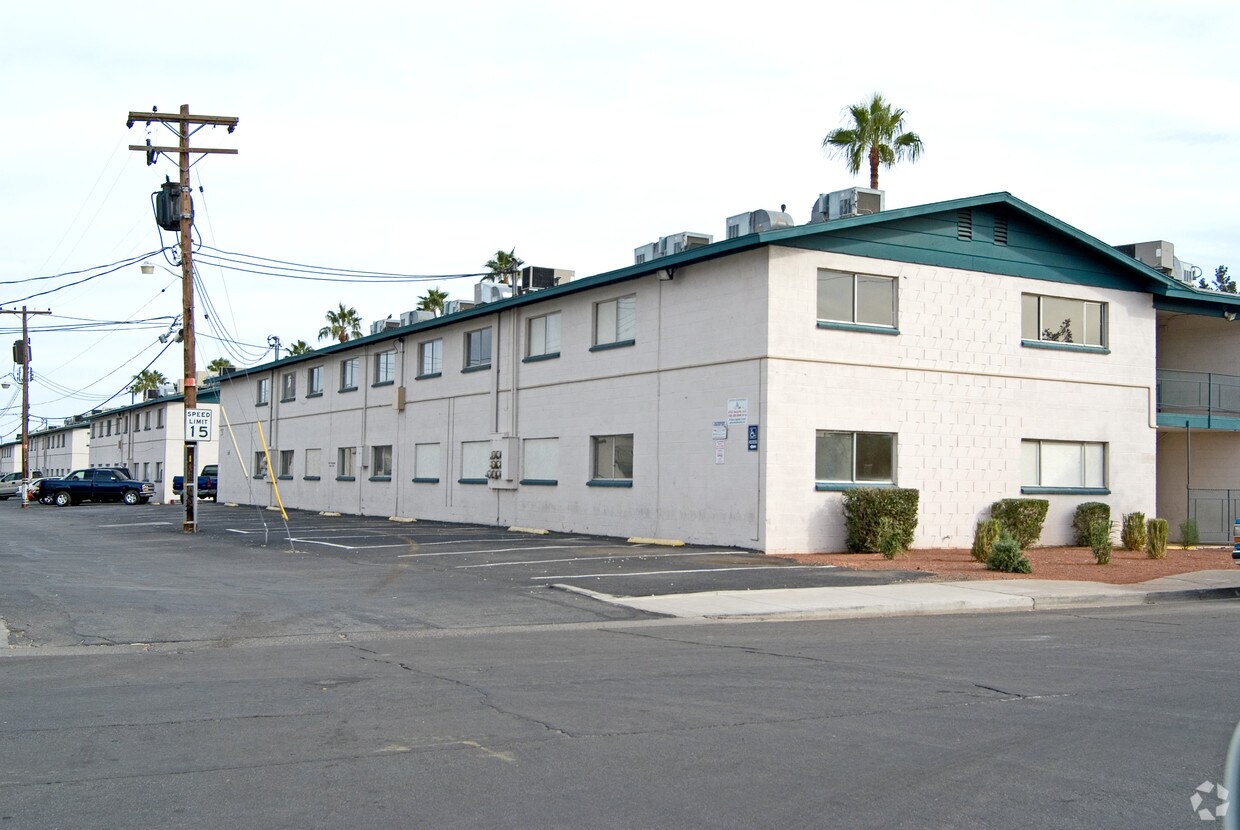 Foto del edificio - Palm Terrace Apartments