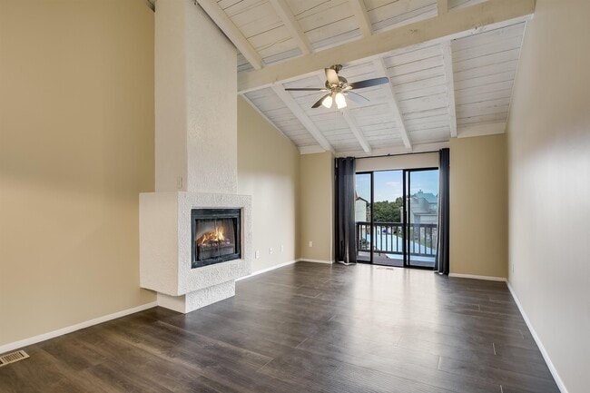 Foto del edificio - 207 Hi Cir N