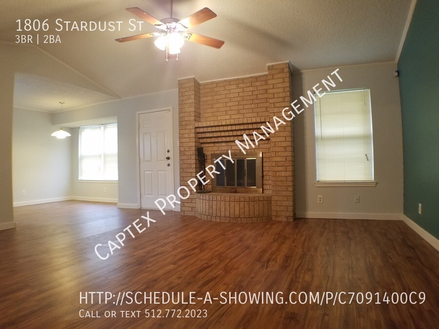 Primary Photo - 1806 Stardust St