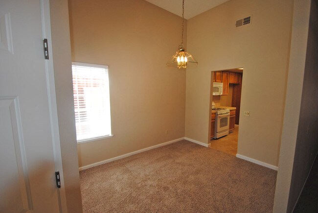 Foto del edificio - 5708 Terrace Dr