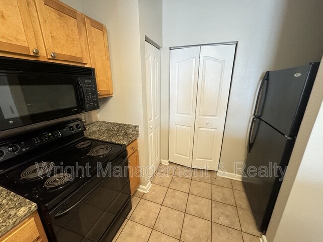 Building Photo - 4207 S Dale Mabry Hwy